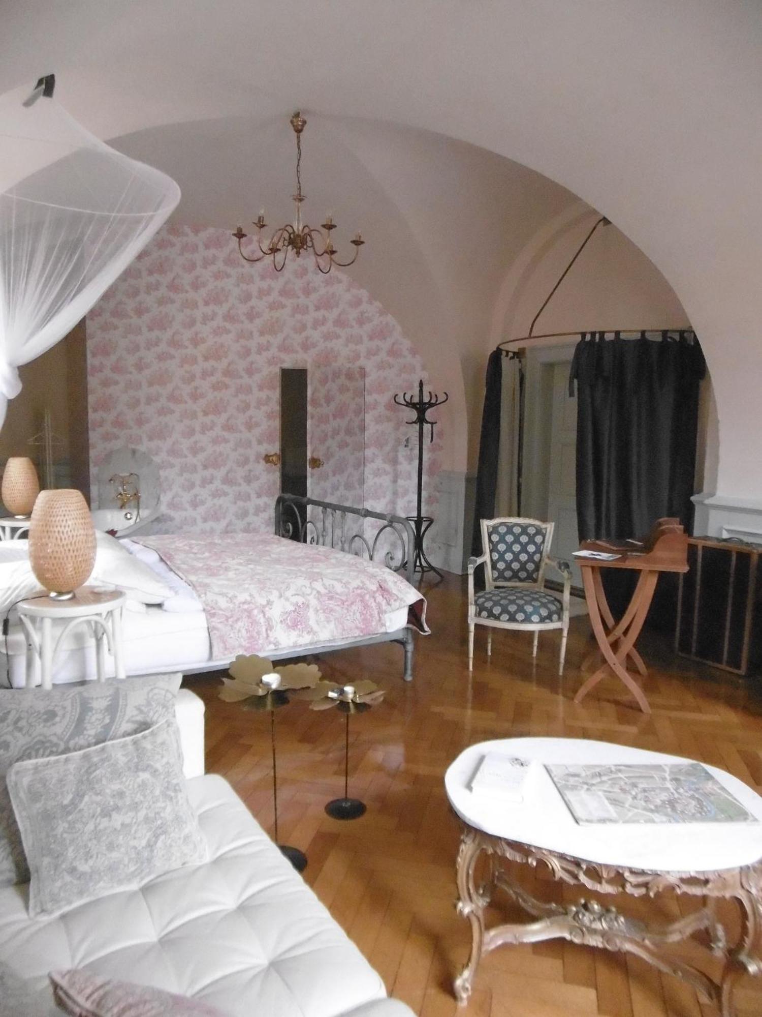 Apartone Palais-Apartments เบาท์เซน ภายนอก รูปภาพ